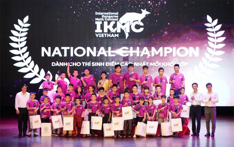 5-ky-thi-toan-quoc-te-viet-nam-lo-trinh-tu-co-ban-den-dinh-cao-truyenchuonl-com-0-1